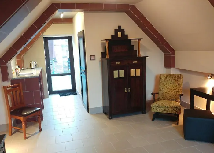 Zamek Zaborski- Numer Cztery 아파트 Lesno